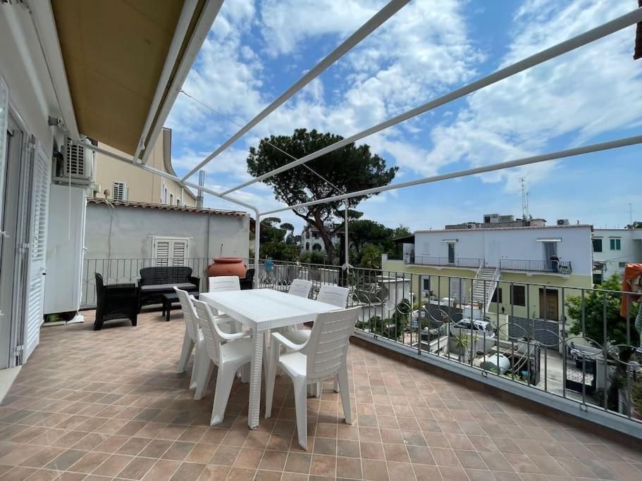 Casa In Centro Ischia Porto Forever Four Buitenkant foto